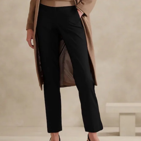Banana Republic Pants - Banana Republic Black Women's Trousers